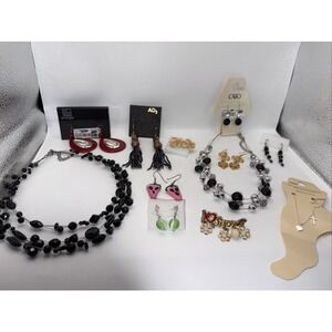 Vintage Lot of 11 Necklaces, Bracelets, Earrings